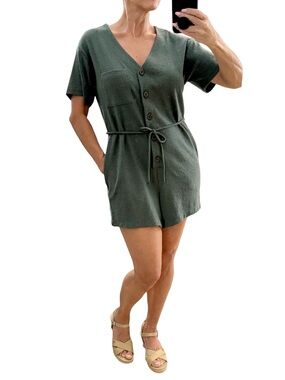 Old Navy Short Sleeve V-Neck Romper with Pockets & Waist Tie - Olive Green Sz XS